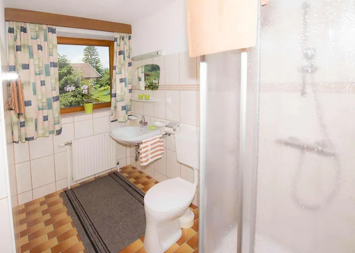 Lindenhof**, Pensjonat